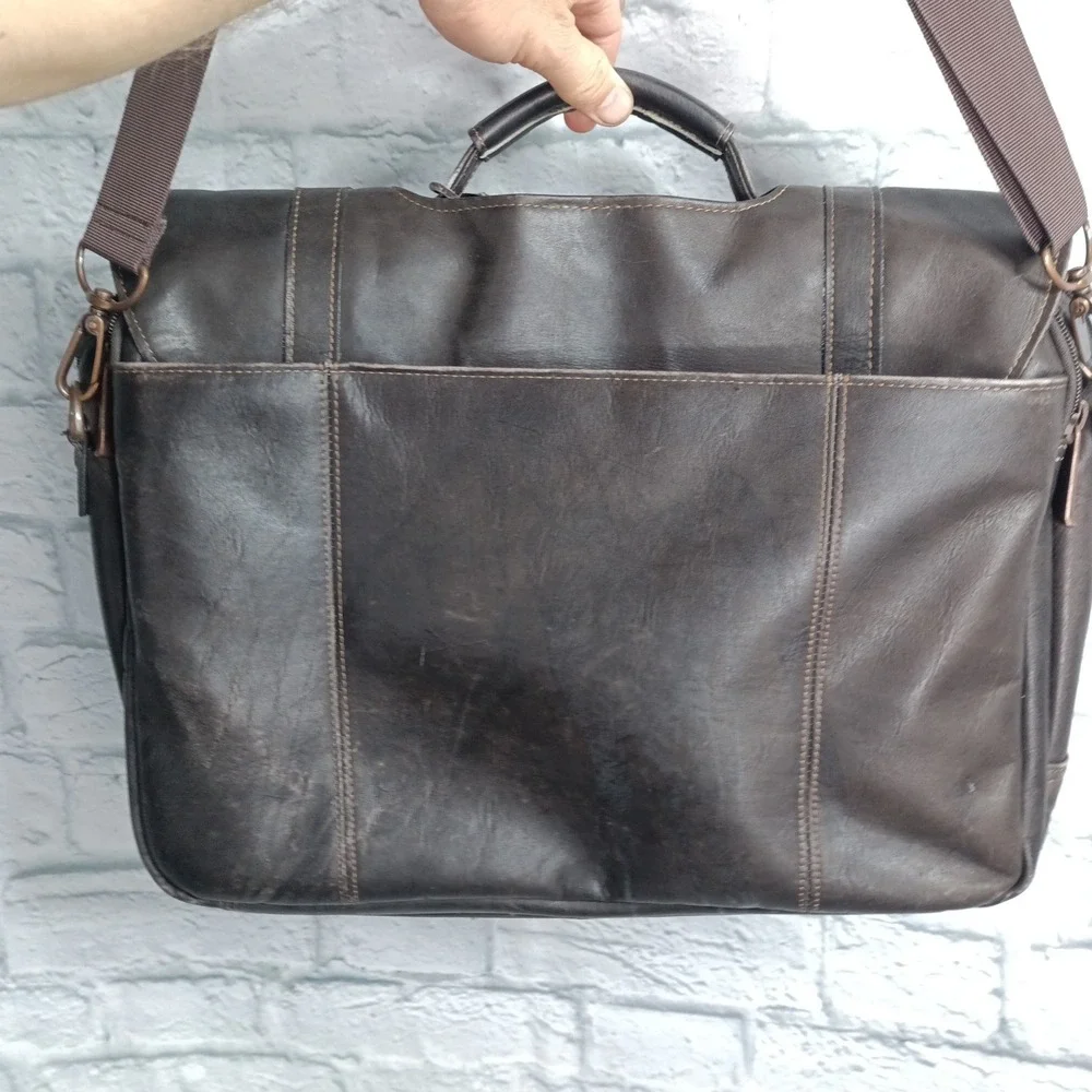 Kenneth Cole Reaction Brown Leather Messenger Bag Laptop Briefcase s10